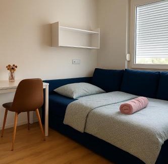 Nitra Apartment | Mini Apartmán - Parkovanie - 5 min centrum