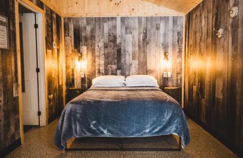 Odanak Other | Mini-Chalet - Abenaki Aventure