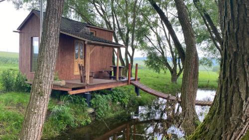 Lipa Cabin | Mini chatka s rybníčkem a saunou