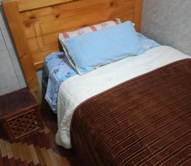 Parroquia Celiano Monge Apartment | Minidepartamento central en Ambato, para 1 a 8 personas en 3 Camas y un colchon
