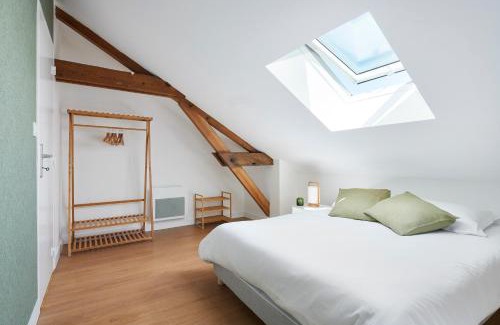 Chateaubriant Apartment | Minuit à Paris - Wifi fibre/Linge/Parking