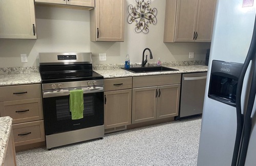 Oxford House | Minutes from Miami - Rare find in Oxford