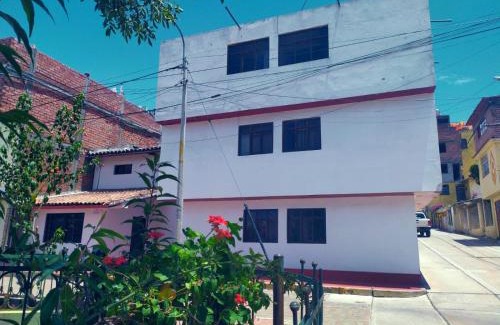 Huaraz Bed & Breakfast | Mirador Backpackers B&B