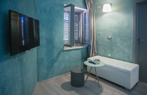 Labin House | Mirakul Residence