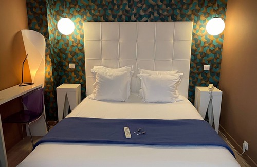 Biarritz Hotel | Mirano