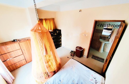 Mirpur House | Mirpur female guest room