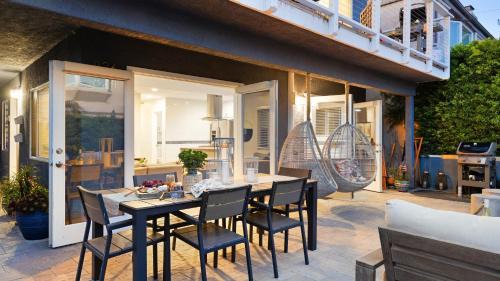 South Mission Beach Apartment | Mission Point 1 by AvantStay San Diego Beach House w Huge Patio Fire Pit Walk to Beach