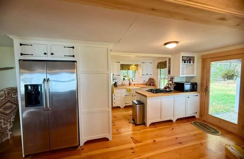 Gouldsboro Cottage | Misty Morning Cottage: Private, secluded, waterfront escape in Gouldsboro, Maine