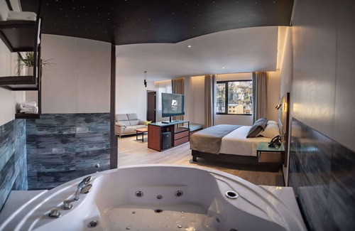 Downtown La Paz Hotel | Mitru Express