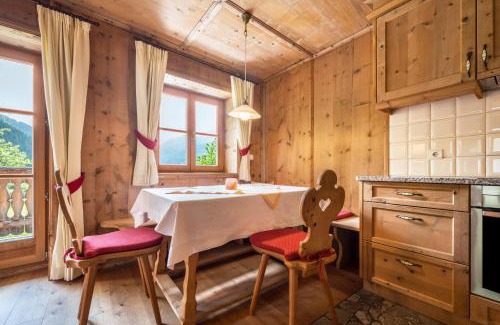 Anterselva Apartment | Mitterbruggehof Apt Alpenrose
