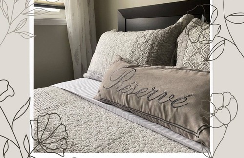 Sturgeon Falls Hotel | MJD & Executive Suites