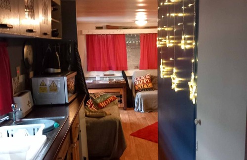 Champsac House | Mobil home rustique dans petite ferme