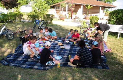 Verteillac House | Mobile home 2 bedrooms 6 persons with air conditioning 6 persons