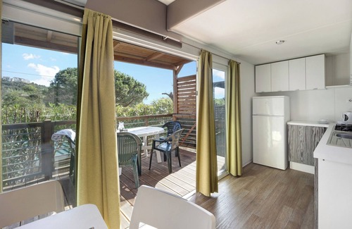 Pietra Ligure House | 'Mobile Home Alloro 166' with Pool, Private Terrace & Wi-Fi