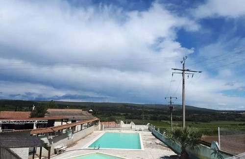 Villeveyrac House | Mobile-home | Comfort | 3 Bedrooms | 6 sleeps | Raised terrace | A/C