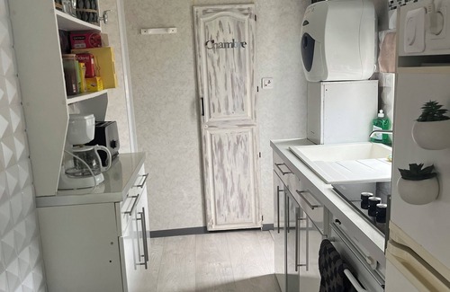 Saint-Romain-sur-Cher House | Mobilhome privé 10 min zoo de beauval /château de la vallée de la Loire