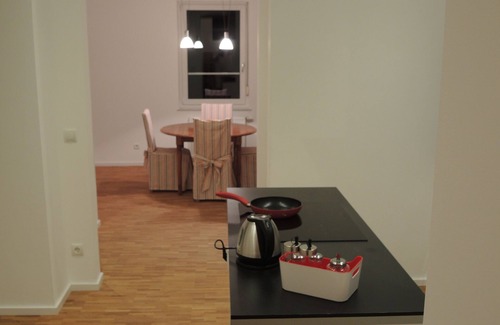 Neustadt-Stadtmitte Apartment | Modern apartment - Neustadt/Weinstraße Stadt