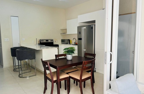 Christie Condo | Modern 1 BR KING Bed with Pool NR Beaches