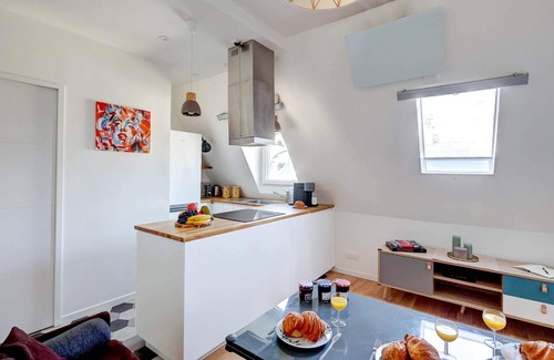 Madeleine Apartment | Modern 1BR by Champs-Elysees - Arc de Triomphe