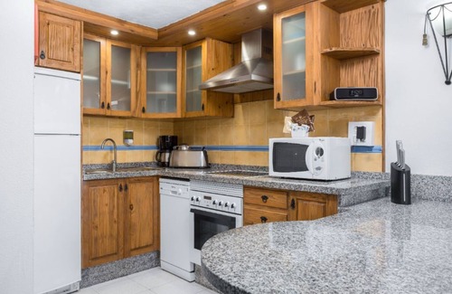 Taurito Condo | Modern 2-Bed Apartment | Taurito Resort | Sleeps 6
