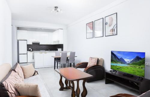 Kentron Apartment | Modern 2-Bedroom Stay in Central Yerevan