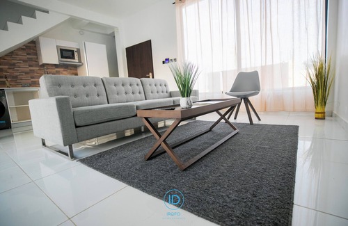 Prampram House | Modern 2 bedroom Villa with Pool, Ocean Vista, WIFI, AC, and Enhanced Safety