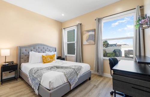 Excelsior House | Modern 2Bed 2Bath w/parking in Excelsior District