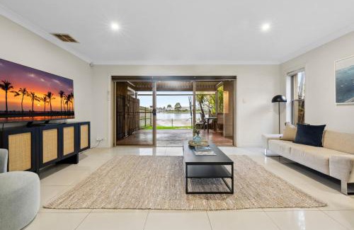 Cabarita House | Modern 3-Bed with Pool & Water Views by Beach