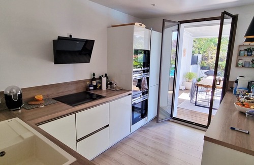 Villeneuve-Loubet Villa | Modern 3 bedroom villa with private pool, Hauts de Vaugrenier