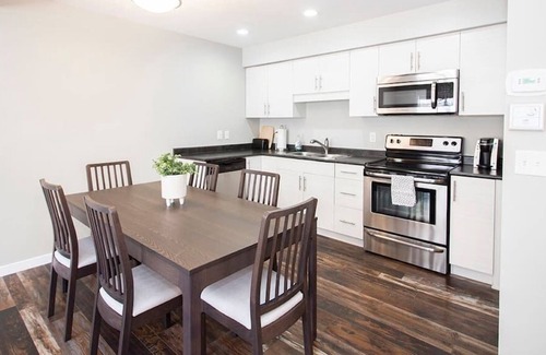 Fort Gary House | Modern 3 Bedroom Townhouse in Southpointe