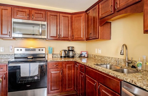 Durham House | Modern 4-bedroom house, TV in bedroom,big fence yard, Pet stay free,Lighted yard