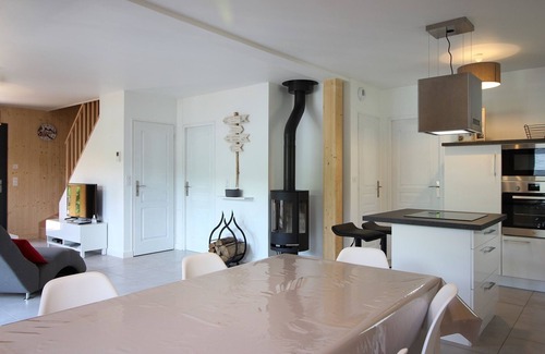 Mont-Dore Ski Chalet | Modern 92m² chalet with garage, chargers, Wi-Fi, close to center