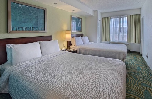 Greensboro Hotel | Modern All-Suite Hotel: Free Breakfast, Indoor Pool, Fitness & Prime Location