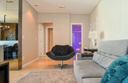 Pioneiros Apartment | Modern Apartment 0.3 miles from Ferris Wheel P2378