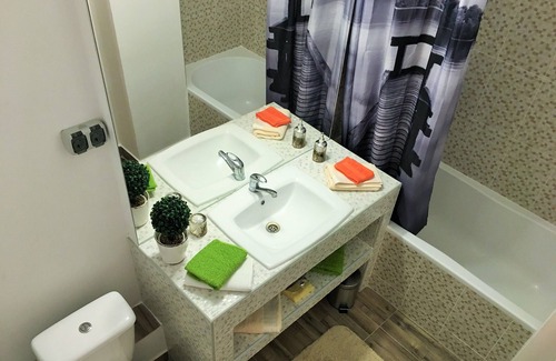 Sfantu Gheorghe Apartment | Modern apartment located in downtown