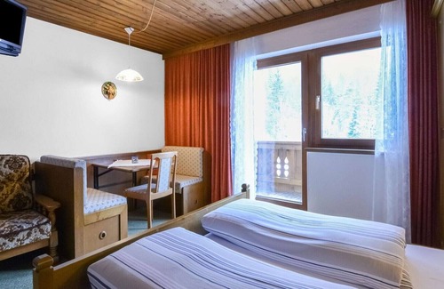 Leutasch Apartment | Modern Apartment in Leutasch with Garden