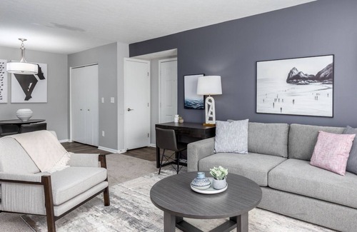 Lewis Center Apartment | Modern Apartment in Prime Location (ID9104X78)