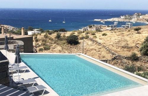 Koundouros Apartment | modern apartment with a sea view and swimming pool in Koundouros