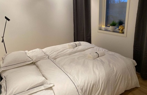 Karlsborg Municipality Apartment | Modern apartment with lake view & sauna