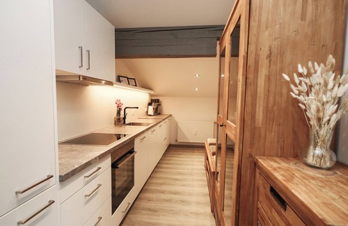 Hopfgarten Markt Apartment | Modern apartment, 500m to the ski lift