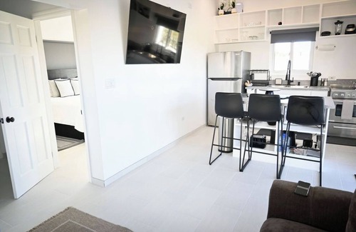 North Palmetto Point House | Modern Beachside Villa with Private Pool & Ocean Views and 5 min walk to Beach!