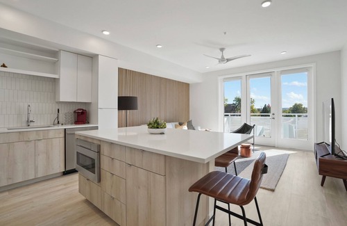 Noble Park Condo | Modern Boulder Condo with Flatiron Views