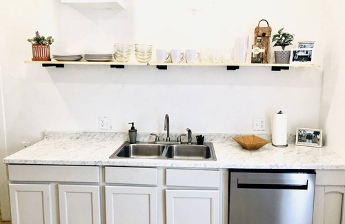 Tahlequah House | Modern bungalow in the heart of downtown Tahlequah