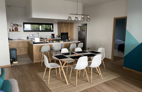 Saint-Ambroix Villa | Modern Cèvenole villa with superb terrace view