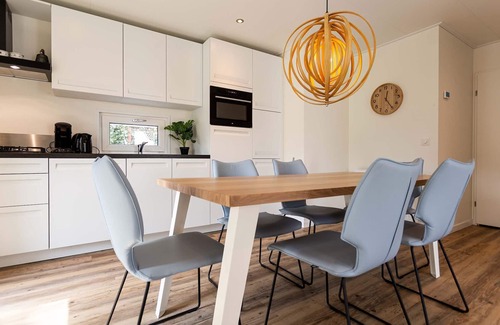 Lunteren Ski Chalet | Modern chalet with outdoor near the Veluwe