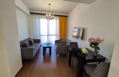 Kentron Apartment | Modern Charm Residence Apartments