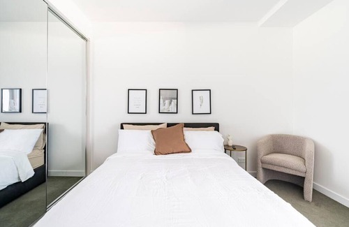 Clayton South Apartment | Modern Clayton apartment close to uni and hosptial