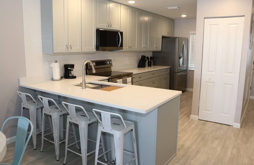 Englewood Condo | Modern Coastal 2BR Retreat-Close to Boca Grande-Monthly Rental