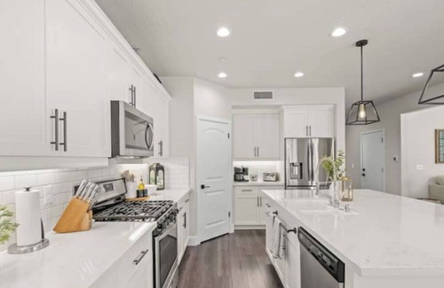 Clovis House | Modern Comfort: Coastal Clovis Edition