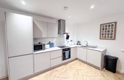 Leeds Apartment | Modern Comfort | 2BR Home for 4 | Relax & Unwind